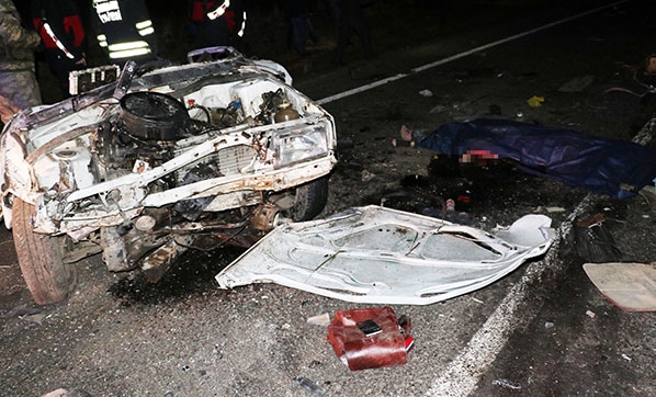 Diyarbakır’daki feci kaza: 2 ölü, 2 yaralı