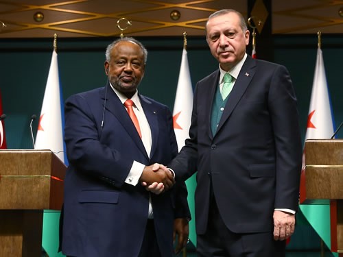 Erdoğan ve Cibuti Cumhurbaşkanı Guelleh yaptıkları görüşmelere ilişkin açıklamalarda bulundu.
