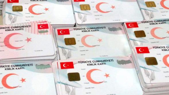 Yeni kimlik kartlarıyla ilgili telaşlandıran iddialara açıklama