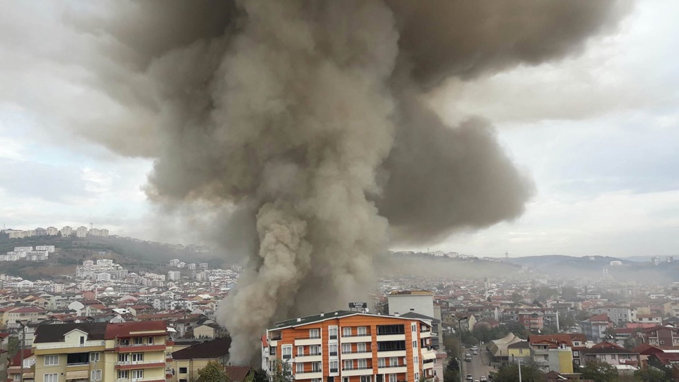 Yeşilova’da kısa süreli yangın