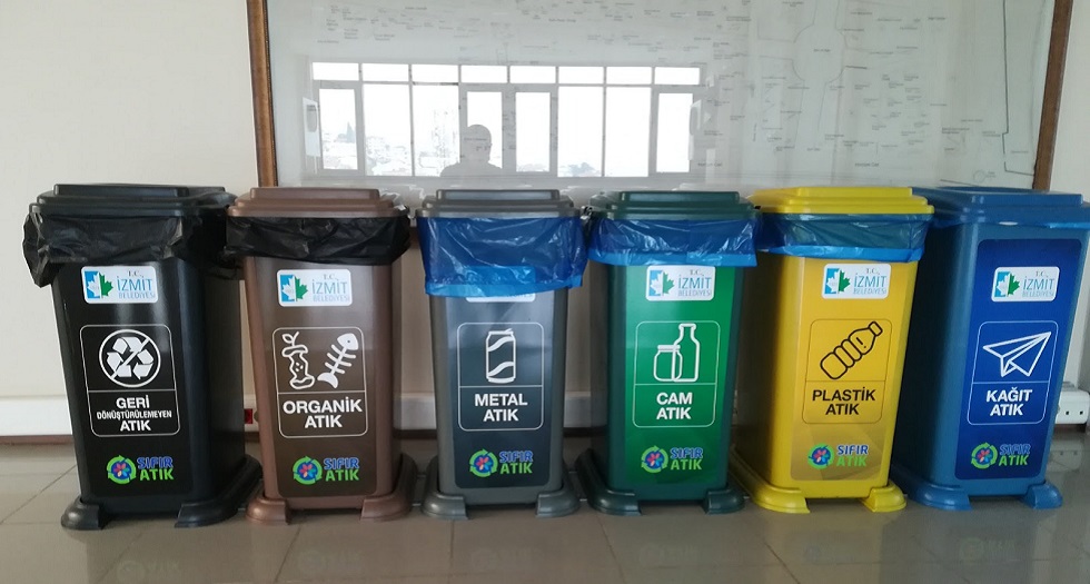 İzmit Belediyesinde çöp kutuları kalktı atık miktarı azaldı