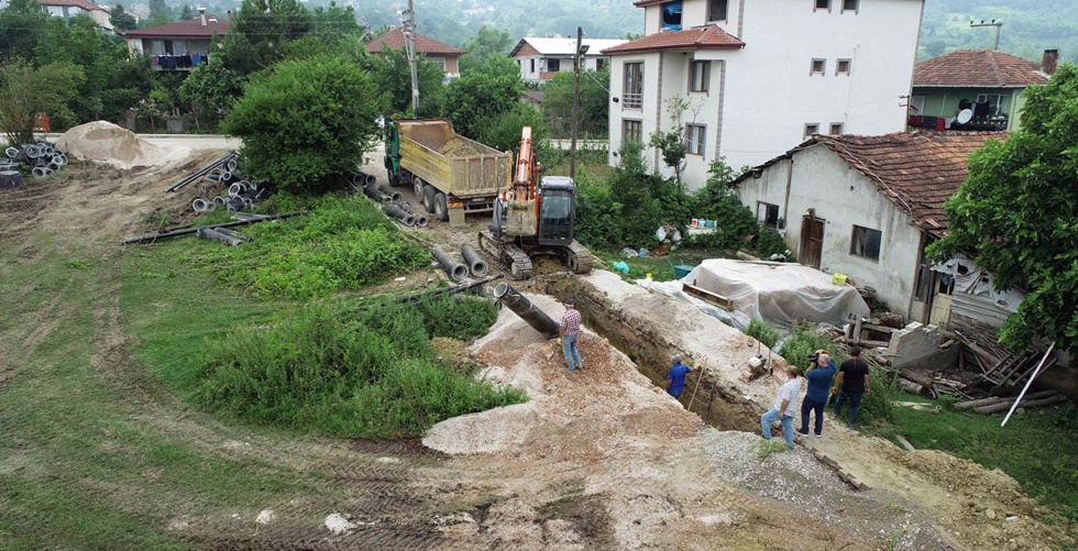 İzmit Akmeşe’nin altyapısı ilmek ilmek işleniyor