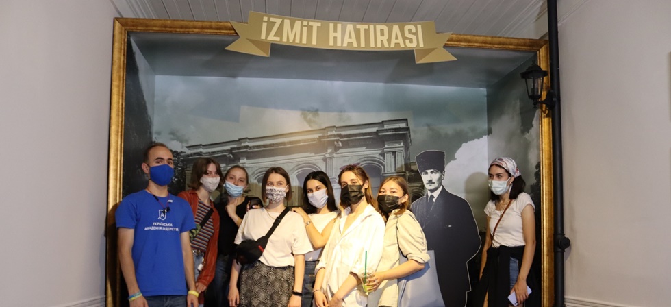 Ukraynalı öğrenciler Atatürk Evi’ne hayran kaldı