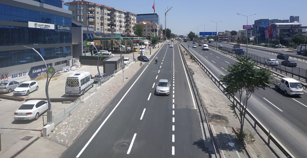 Gebze İstanbul Caddesi’nde yol çizgileri çizildi