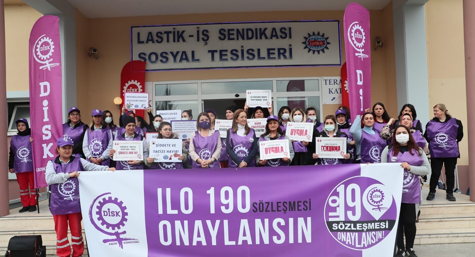 Başkan Hürriyet’ten DİSK’li kadınlara destek