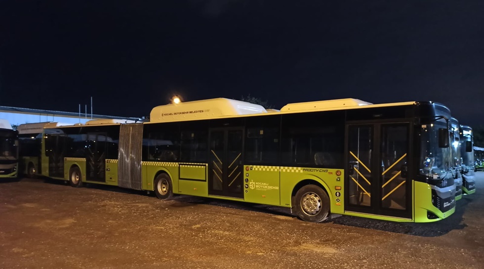 5 Adet körüklü otobüs Büyükşehir’e teslim edildi