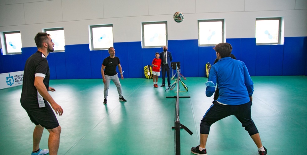 Büyükşehir’den Bahar Spor Şöleni ve Ayak Tenisi Turnuvası