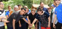 Özel öğrencilere yıldız futbolcu Kerem Aktürkoğlu’dan ziyaret