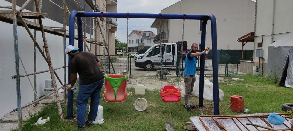 Başkan Büyükakın, o ailenin bahçesine park yaptırdı