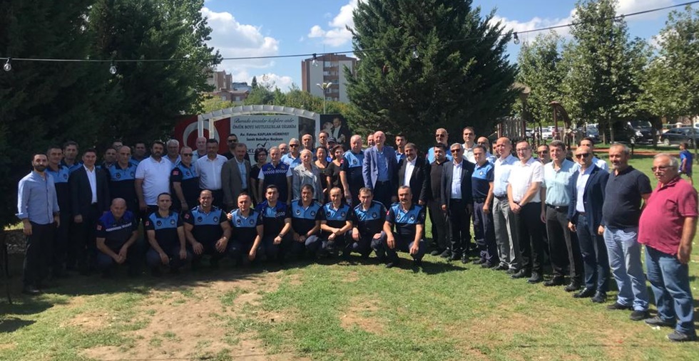 İzmit Belediyesi Zabıta Haftası’nı Gülümse Kafe’de kutladı