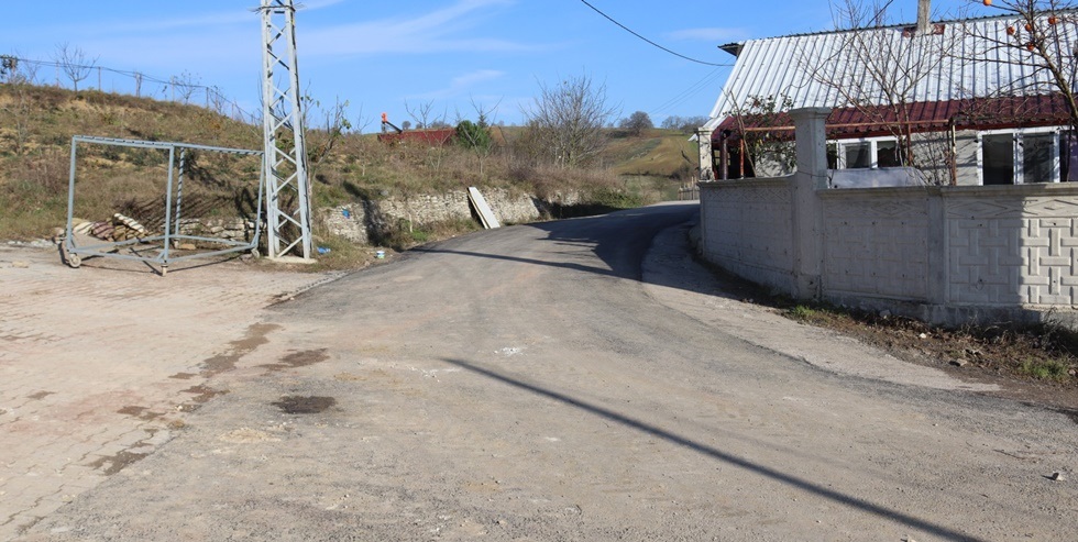 İzmit Belediyesi Süverler Mahallesi’nde asfalt çalışmalarını tamamladı