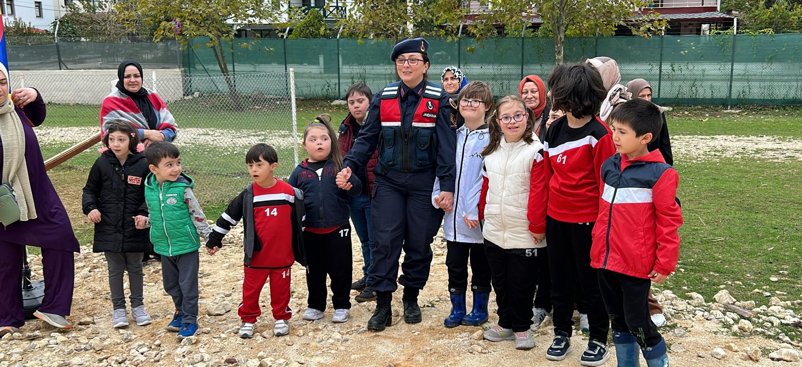 Körfez Belediyesi özel çocukları unutmadı