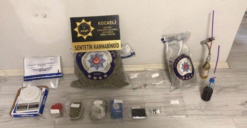 Narkotik Operasyonunda Çayırova ve Başiskele’de Yakalanan 8 Şüpheli İçin İki Tutuklama
