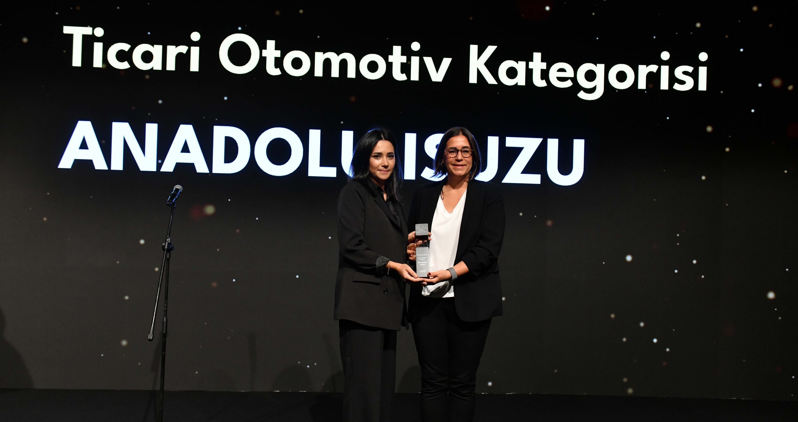 Anadolu Isuzu’ya bir kez daha Yılın Müşteri Markası Ödülü