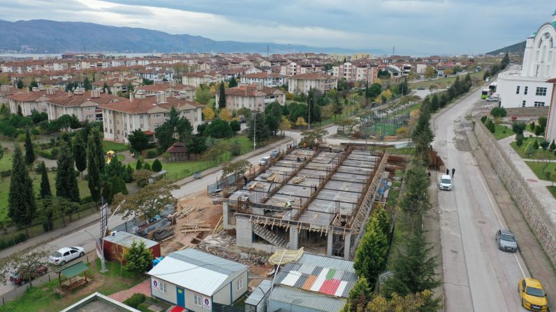 Cemevi İnşaatında Bodrum Katına Beton Atılıyor: Kocaeli Büyükşehir Belediyesi, Derince’de Yeni Cemevi İçin Çalışmalarını Sürdürüyor