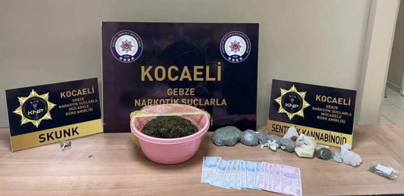 Gebze ve Derince ilçelerinde uyuşturucu operasyonu: 4 Şahıs tutuklandı
