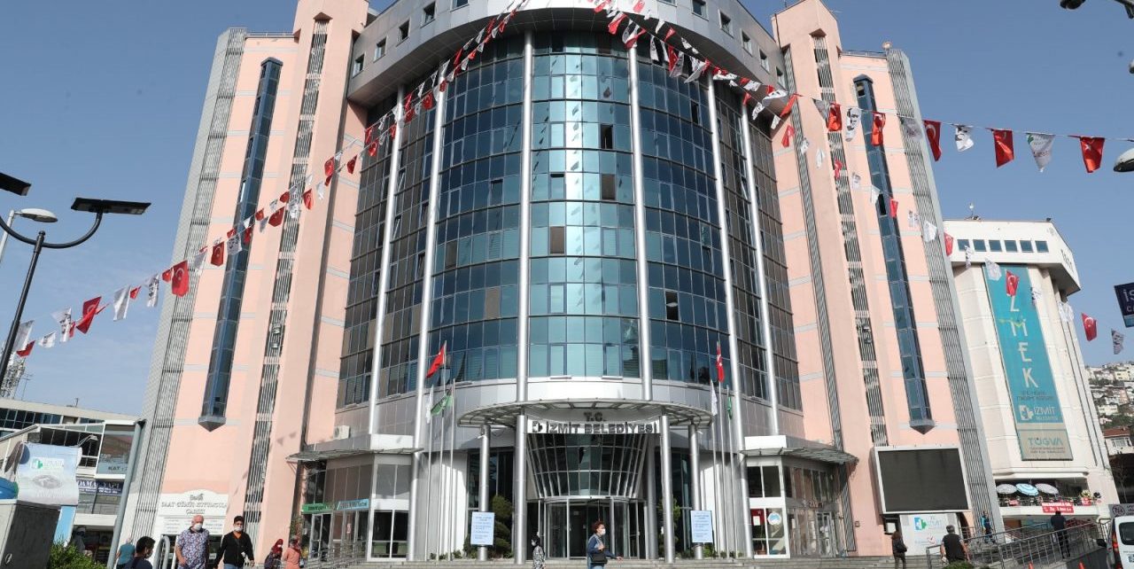 İzmit Belediyesi’nden Açıklama: “Kandıra’da Zabıta Ekibimiz Bulunmamıştır”