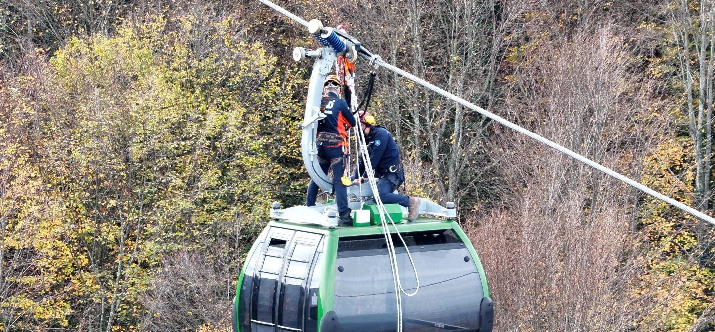 Kartepe Teleferikte kabinler durdu: Nefes kesen tatbikat