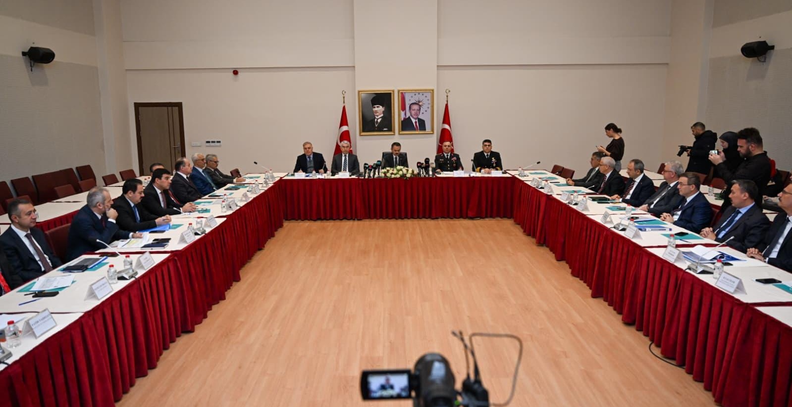 Genişletilmiş İl Güvenlik, Asayiş ve Koordinasyon Kurulu Toplantısı, Vali Aktaş Başkanlığında Yapıldı