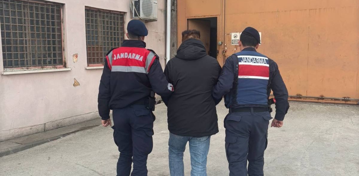 17 Yıl Hapisle Aranıyordu: Jandarmadan Kartepe’de Nokta Operasyon