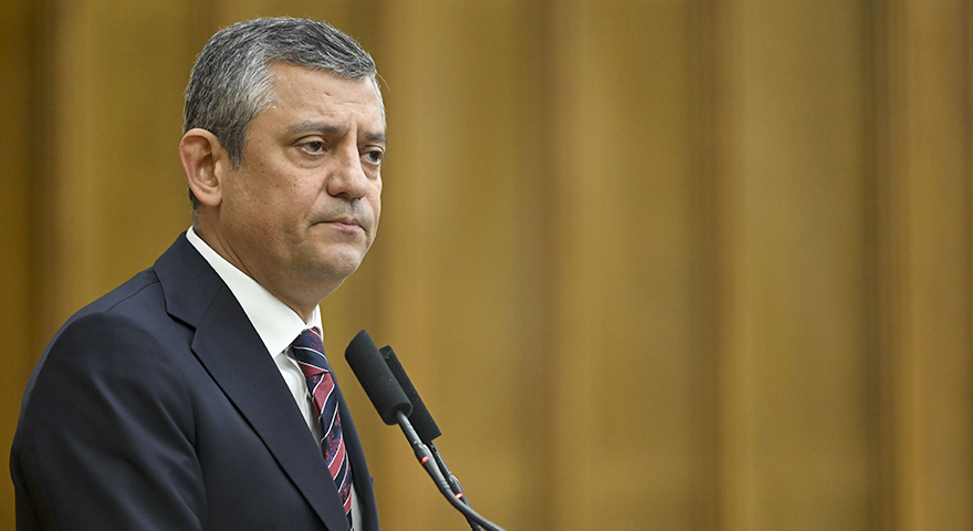 Özgür Özel’den Sert Çıkış: “Emekli Açlık Sınırının Altında, Türkiye Sosyal Krizin Eşiğinde”