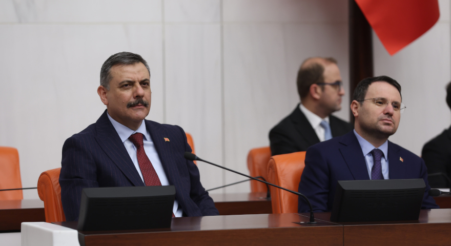 Kabinede Yeni Dönem! Akın Gürlek ve Mustafa Çiftçi TBMM’de Yemin Etti