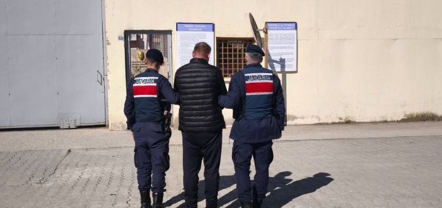 Kocaeli’nde 11 Yıl Hapis Cezasıyla Aranan Dolandırıcı Yakalandı