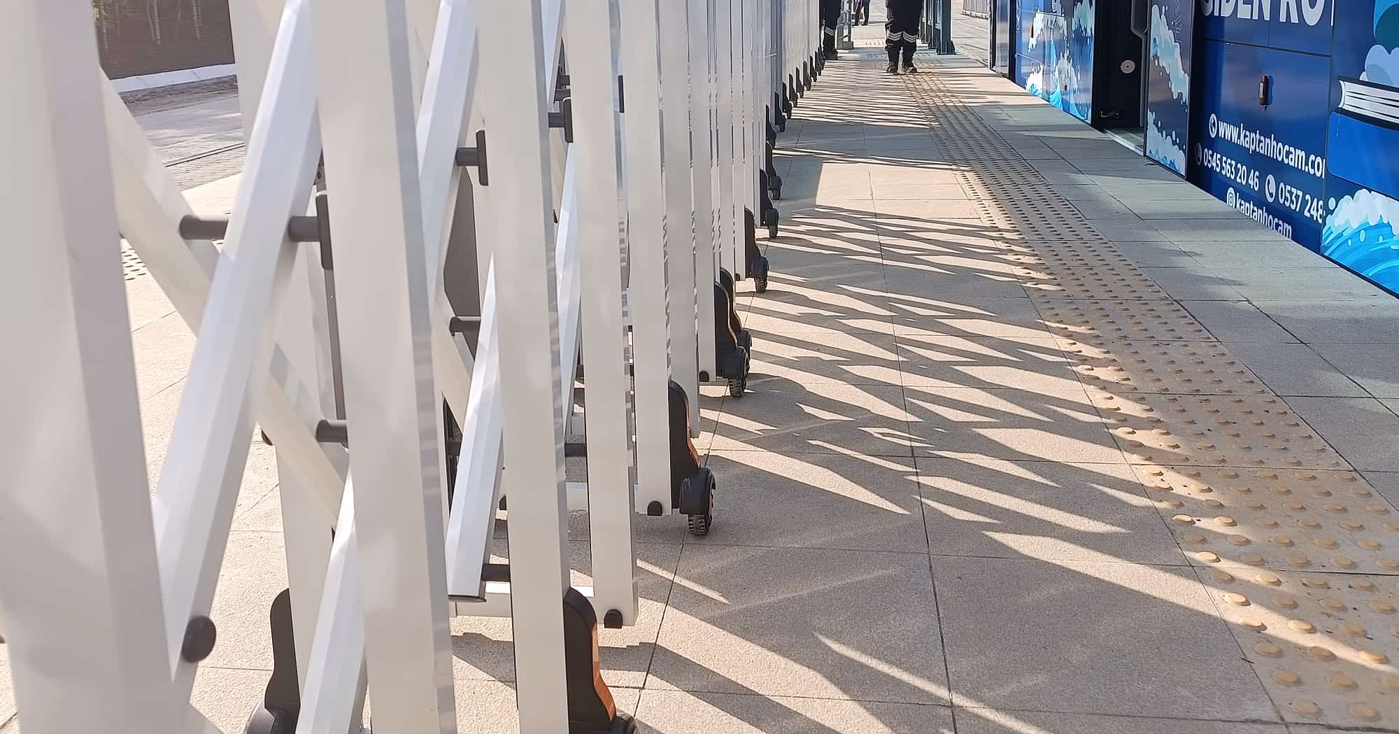 Tramvay Durağı mı, Hayvan Sevk Tüneli mi?