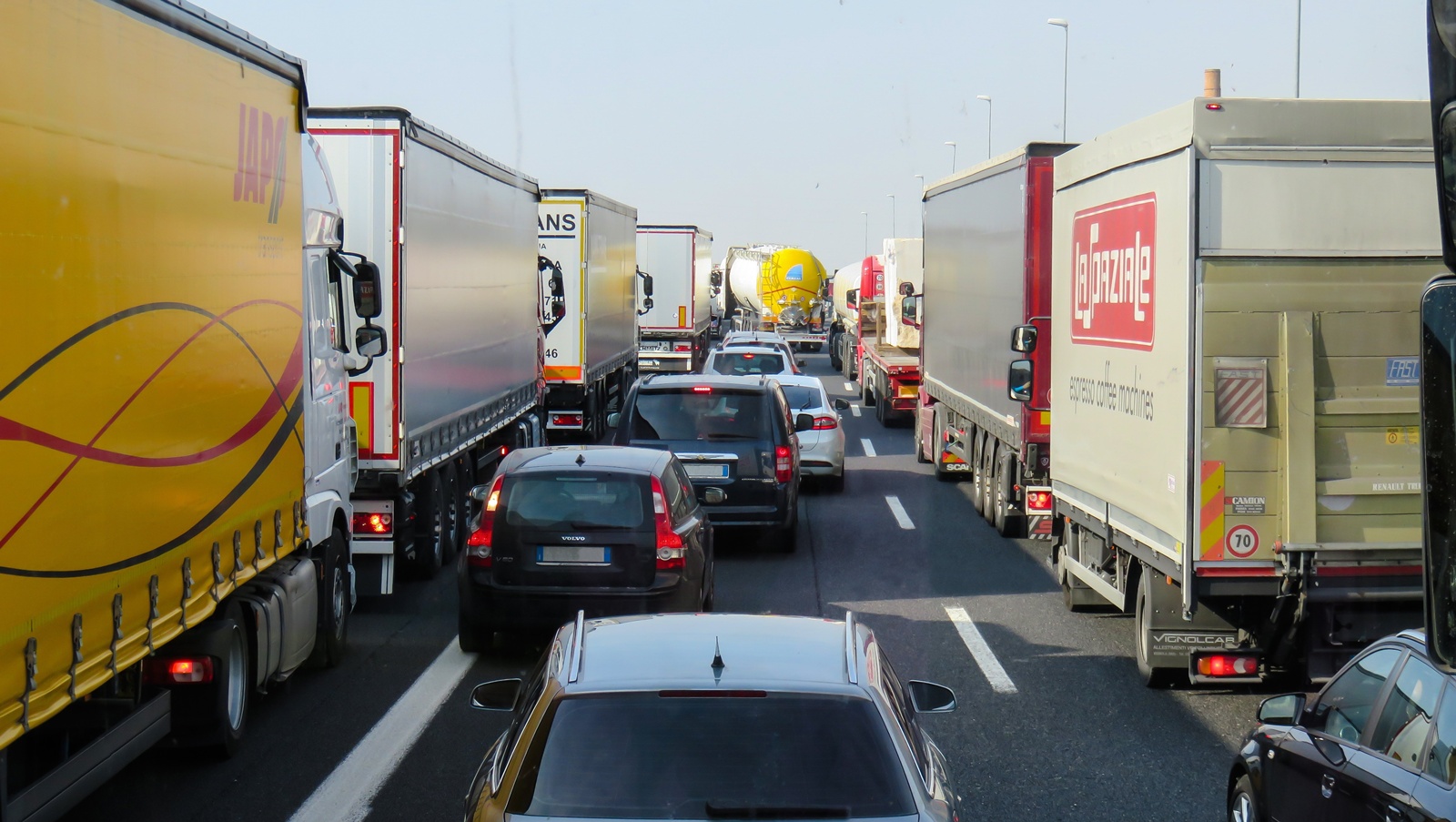 İstanbul Yönünde Alarm: Kamyon ve Tankerlere Kısıtlama