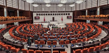 Meclis’te Milyarlık Fon Dövüşü: “Devasa Soygun” İddiasına İktidardan Şeffaflık Sözü
