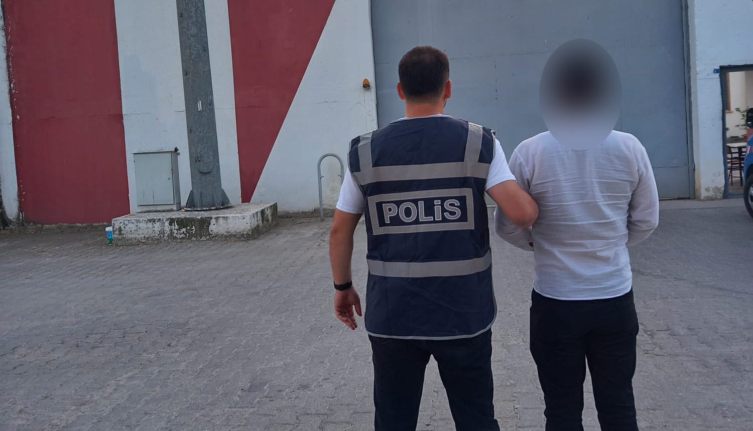 Uyuşturucu ticareti suçundan aranan hükümlü Kocaeli’nde yakalandı