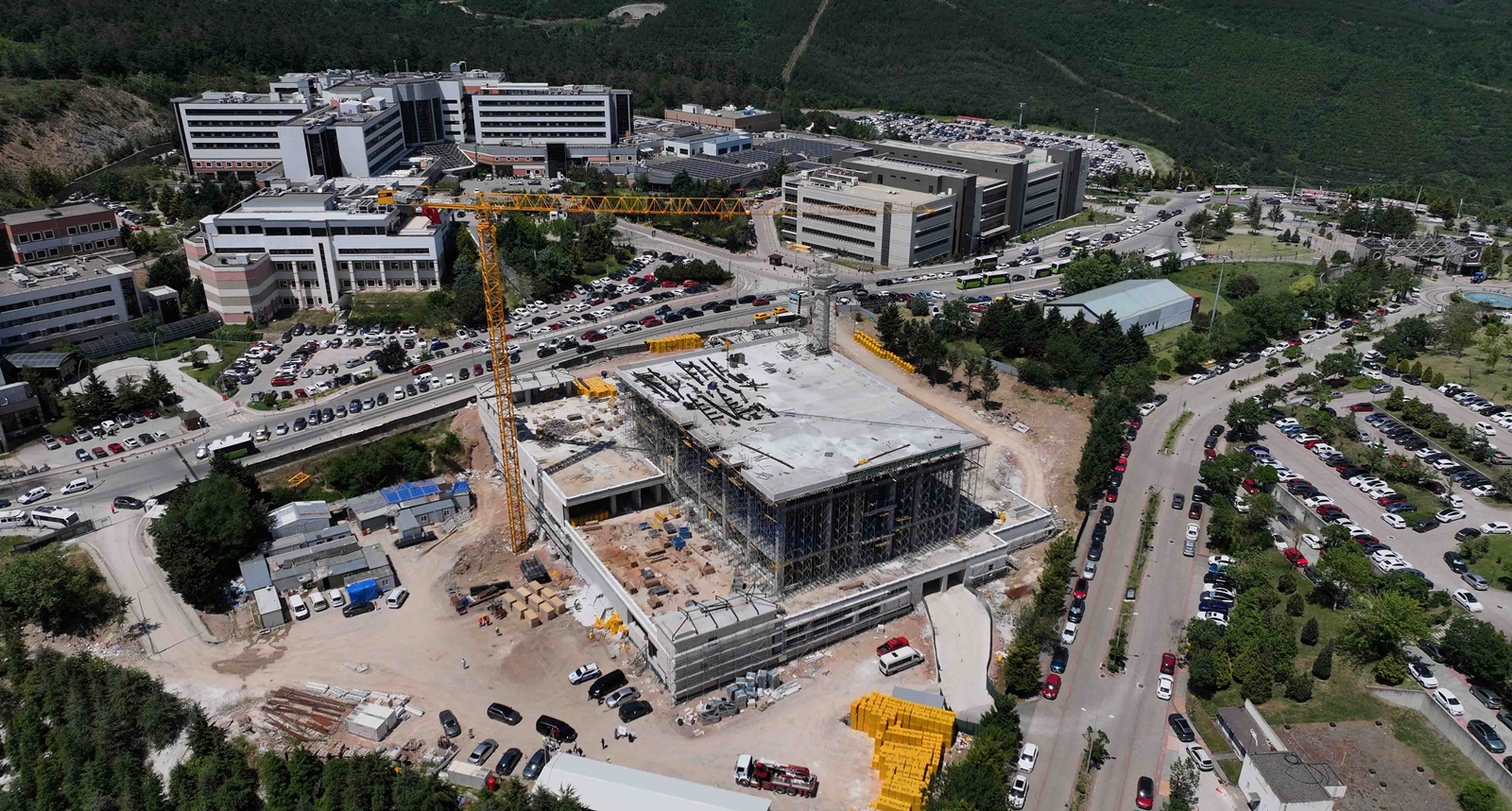 Umuttepe’ye Dev Eser: 5 Bin Kişilik Cami ve Otoparkta Geri Sayım Başladı