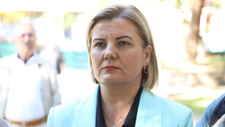Başkan Hürriyet’den parti değiştireceği iddialarına yanıt: “İzmit bildiği yerde duruyor”