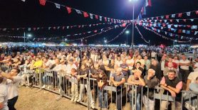 38. Gölcük Yazlık Kadırga Şenlikleri Coşkuyla Sürüyor