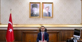 Kocaeli Valisi İlhami Aktaş’tan 17 Ağustos Mesajı: “Acılarımızı Ne Zaman Azalttı Ne de Unutturdu”