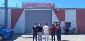 5 yıl hapis cezasıyla aranan 3 şahıs Gölcük’te yakalandı