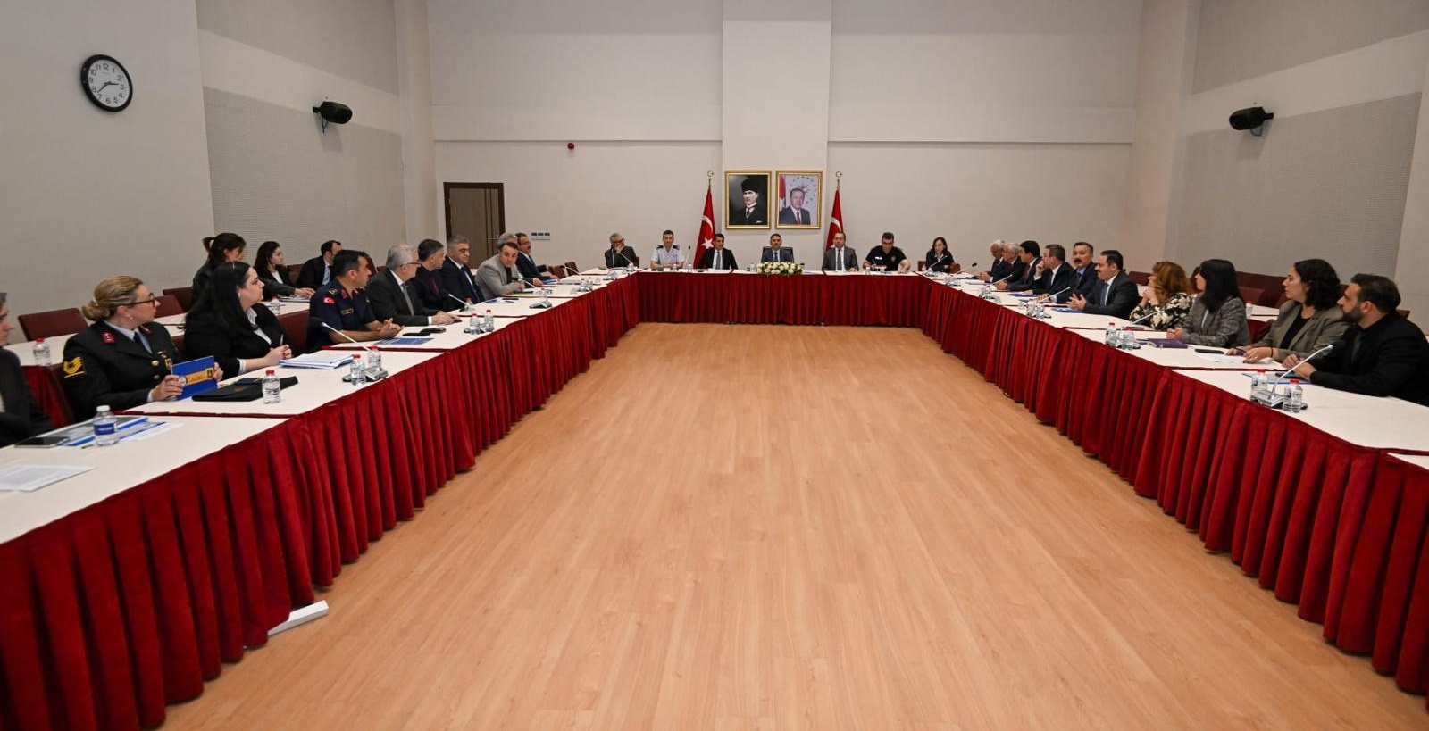 Kocaeli’nde çocukların eğitim güvenliği masaya yatırıldı