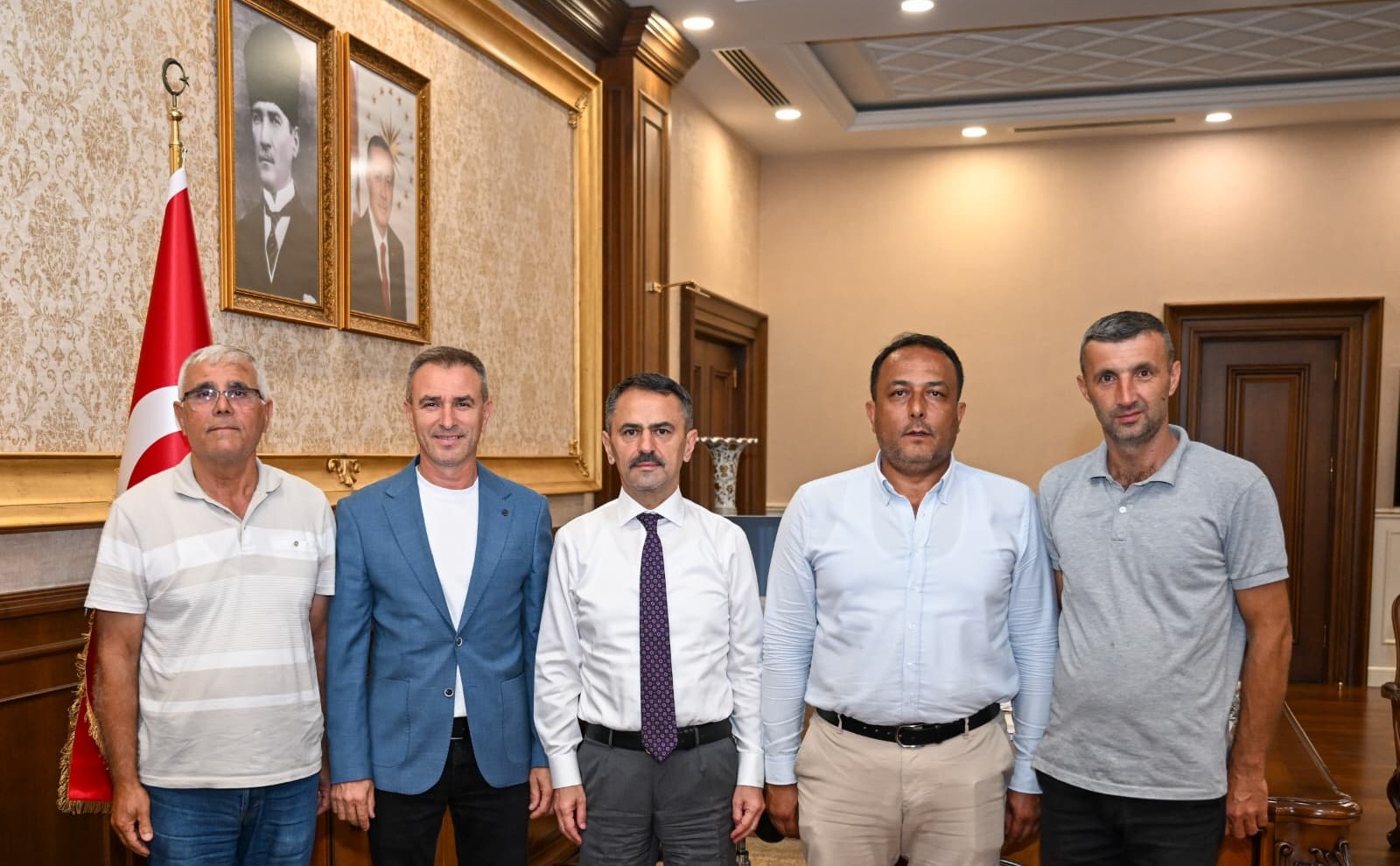 İzmitli Muhtarlardan Vali Aktaş’a Çifte Davet