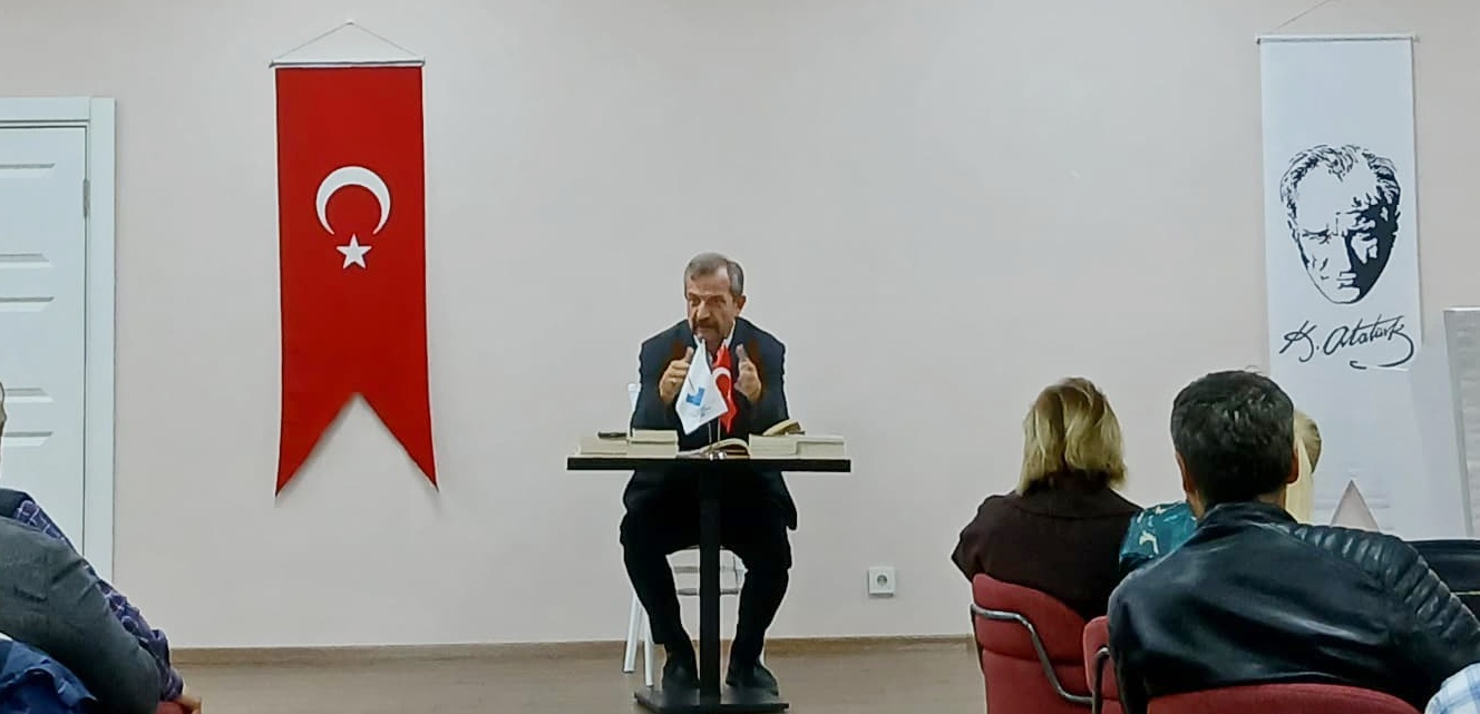 Süleyman Pekin’den Cumhuriyet ve Ortadoğu Konferansı