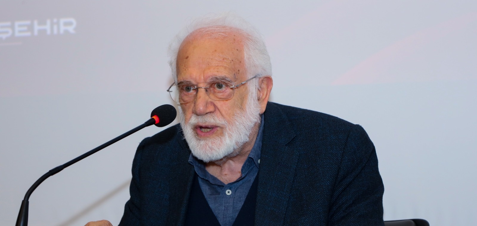 Uluslararası Kocaeli Kitap Fuarı’nda İhsan Süreyya Sırma’dan Önemli Mesajlar: “İmkân Verin, Milletimiz Her Şeyi Başarır”