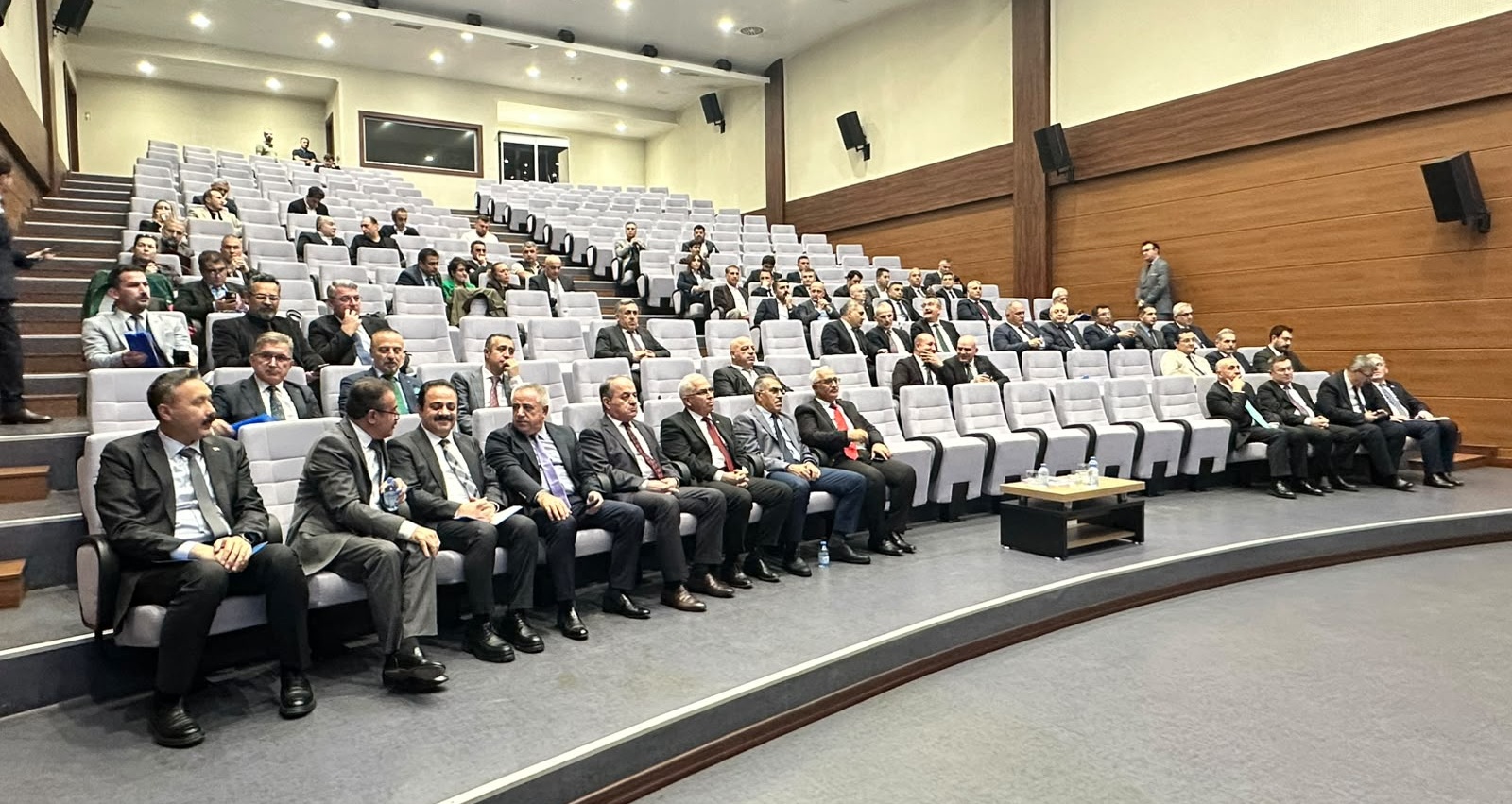 4. İl Koordinasyon Kurulu Toplantısı Vali Yardımcısı Dr. Mustafa Ayhan Başkanlığında Gerçekleşti