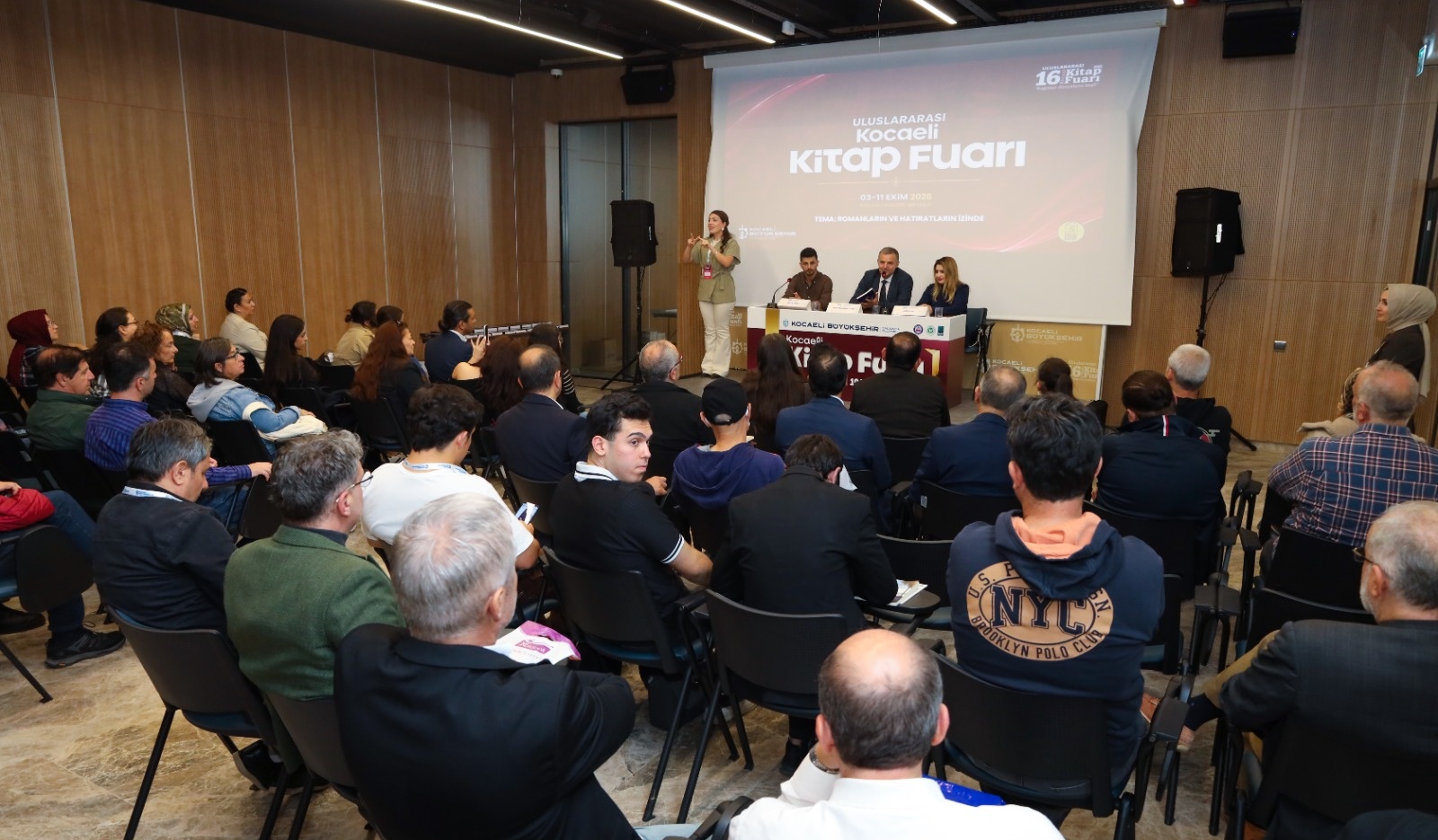 Kitap Fuarı’nda “Spor Kenti Kocaeli” Rüzgârı: Söyleşi ve Lansmanlara Yoğun İlgi